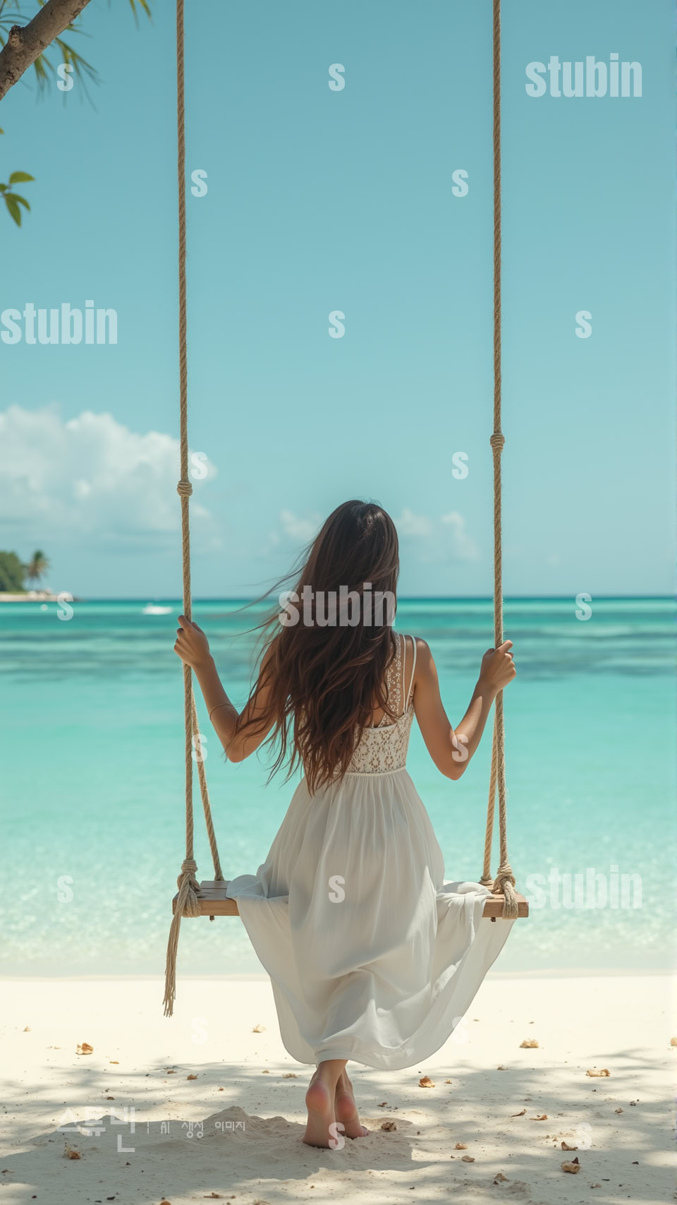 해변 그네 에메랄드 바다를 마주한 여름의 휴식 1 해변 그네 에메랄드 바다를 마주한 여름 1번 이미지